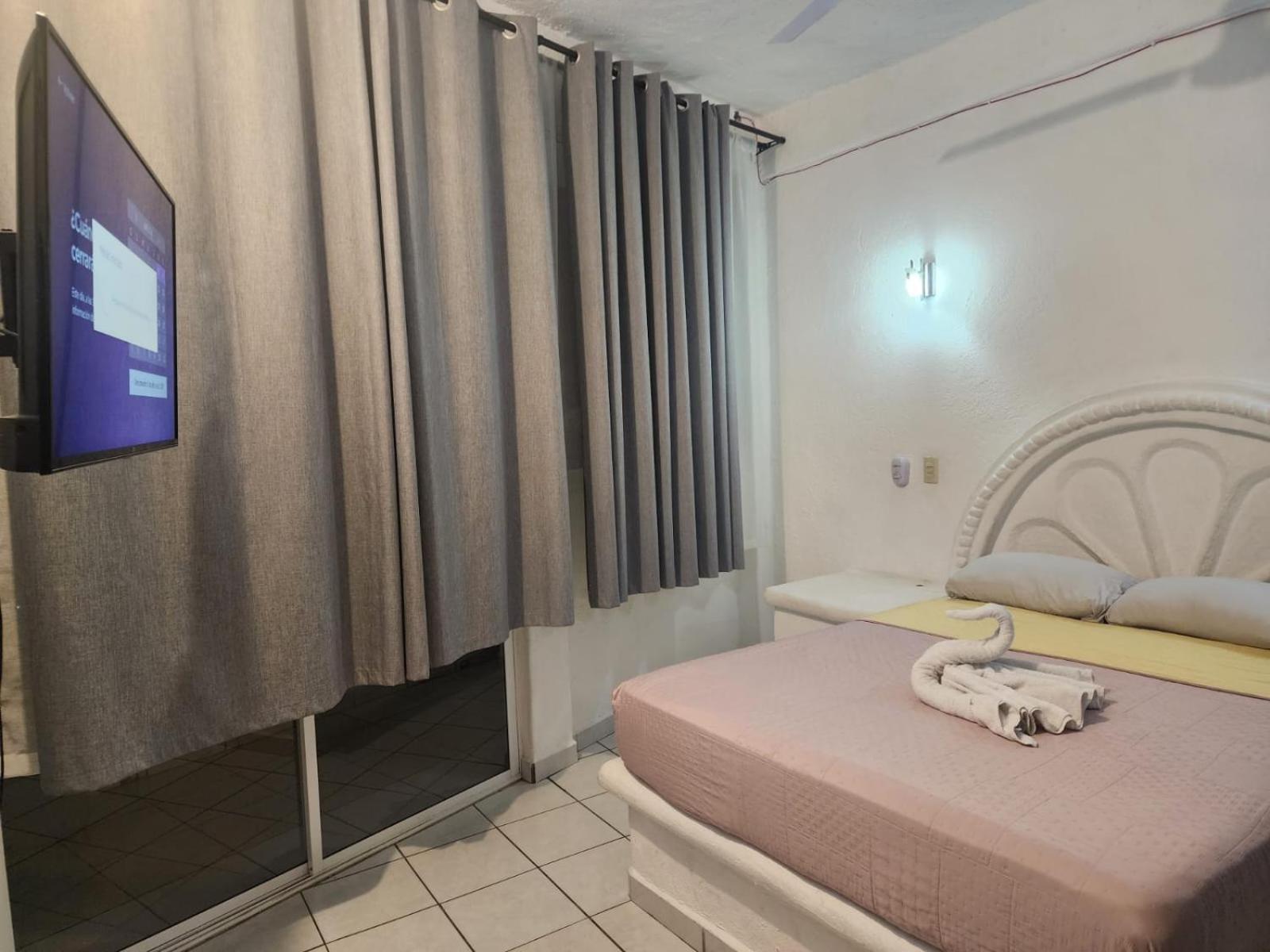 1 Bedroom Apt With Ac , Tv , Wi-Fi Near Dt And Beach ซีฮัวตาเนโค ภายนอก รูปภาพ
